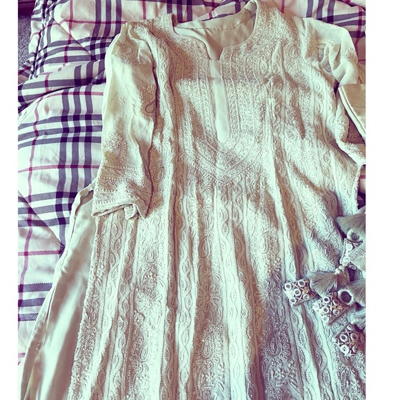 Green Chikankari Dress. Indian Dress with palazzo pants - Picture 12 of 13